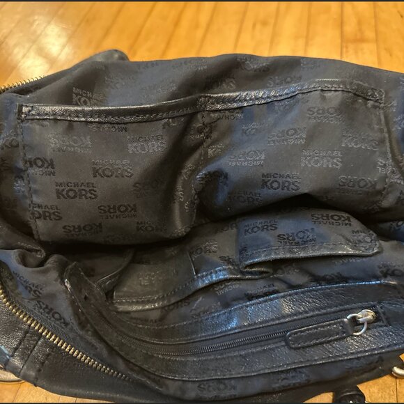 Michael Kors Black Leather Shoulder Purse with Gold Strap Links and Gold Pendant - Picture 3 of 16